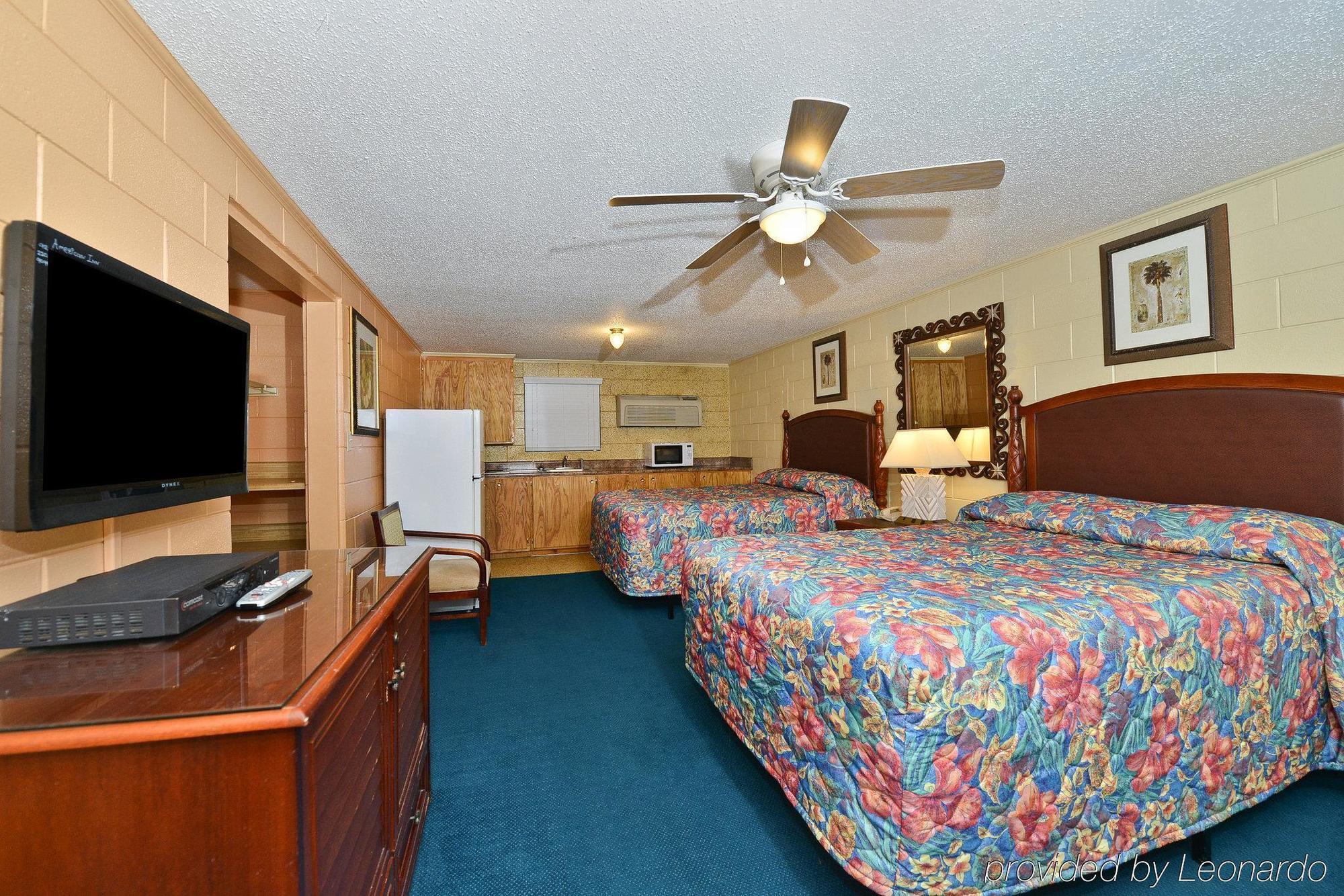 Savannah Inn And Suites Savannah Port Area Exterior foto